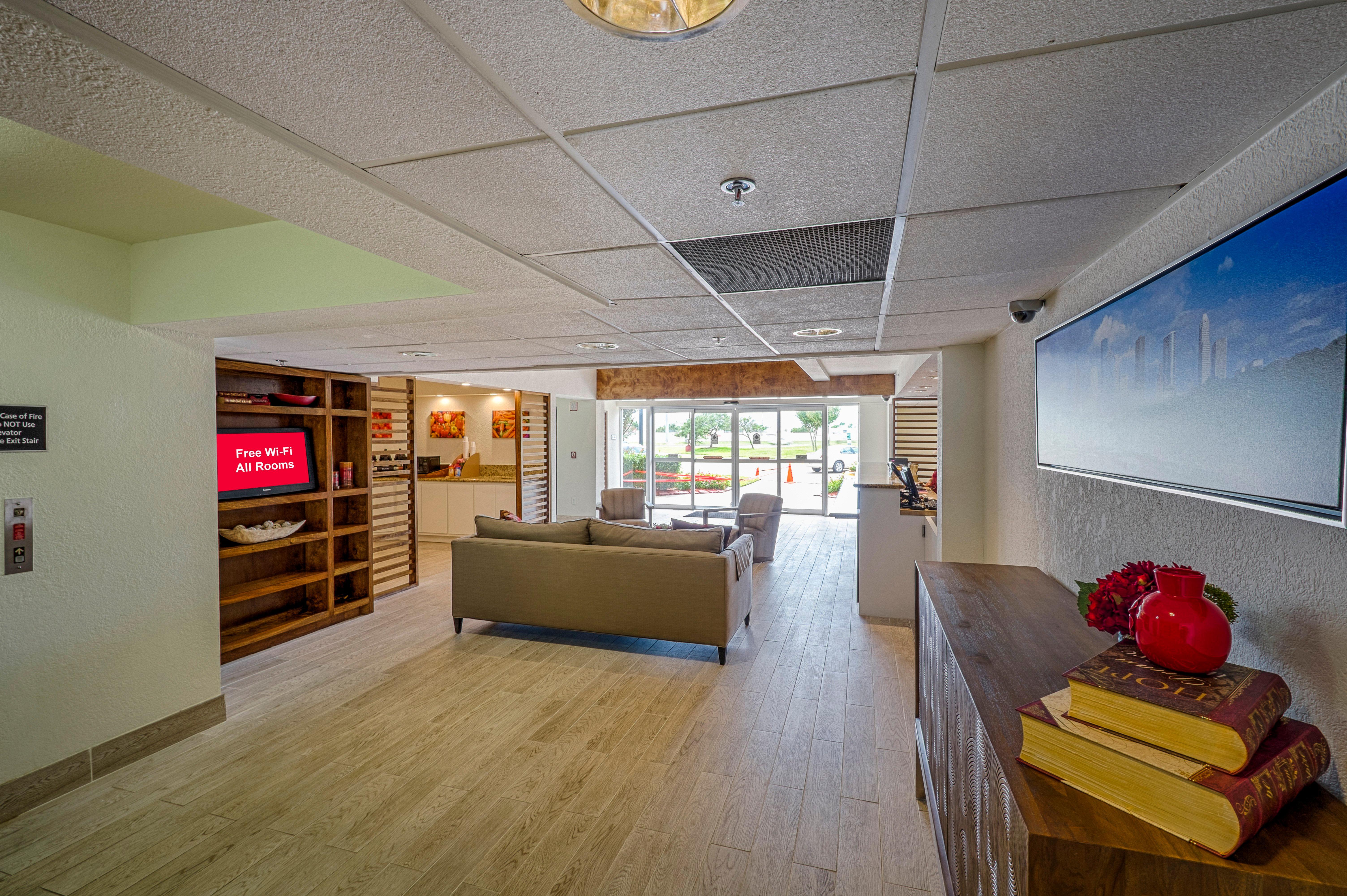 Red Roof Inn Plus+ Houston - Energy Corridor Eksteriør billede