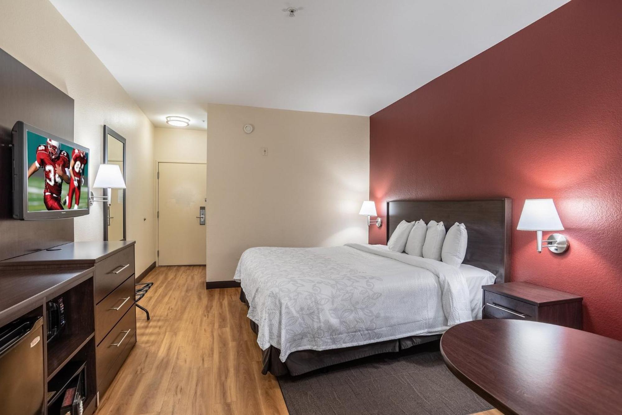 Red Roof Inn Plus+ Houston - Energy Corridor Eksteriør billede