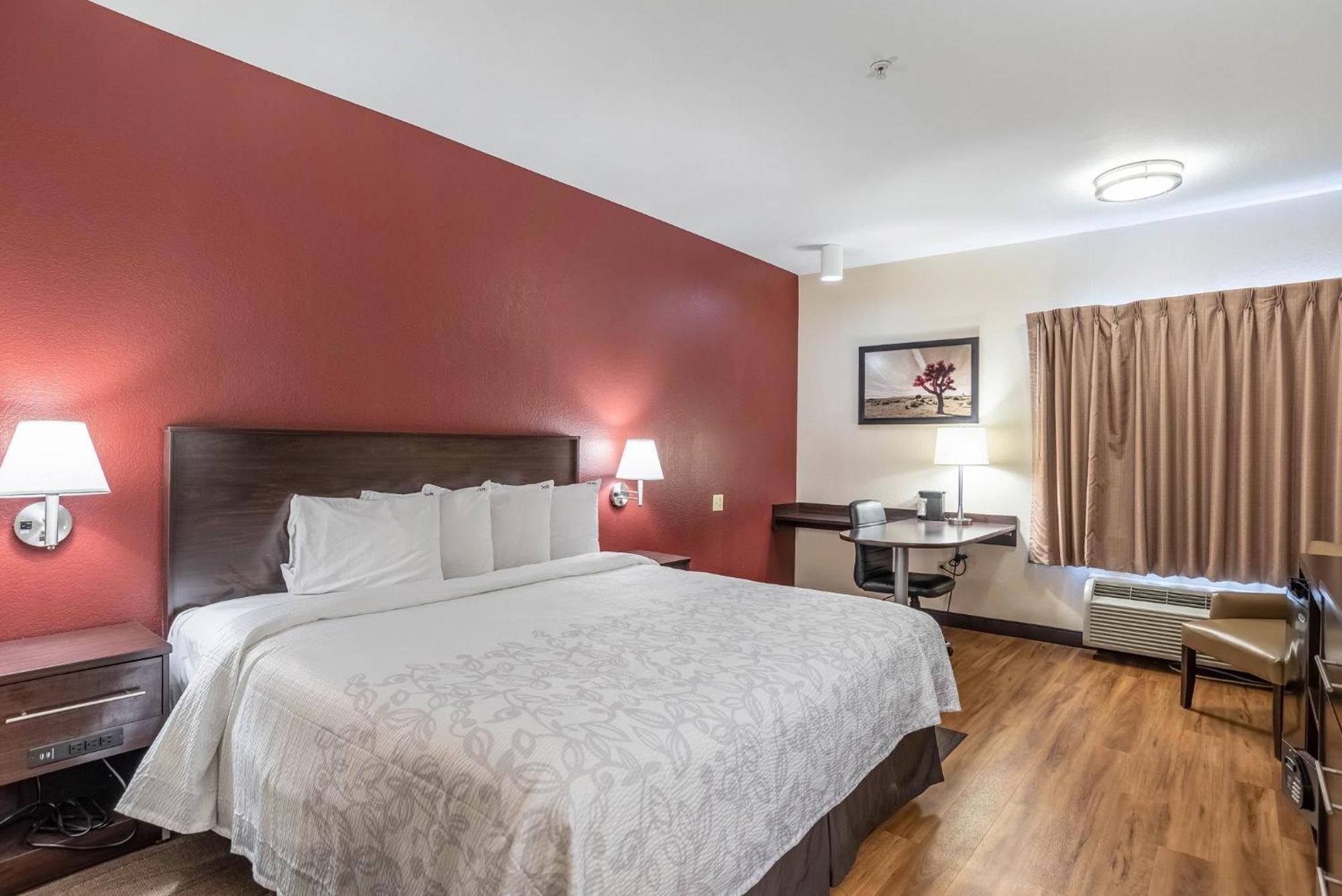 Red Roof Inn Plus+ Houston - Energy Corridor Eksteriør billede